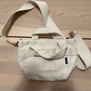 Shin+na White Crossbody Mini Tote